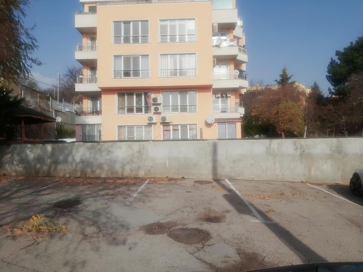 Saint Nicholas Varna Lovely 2 Bedroom Apartment With Sunny Garden Eksteriør billede