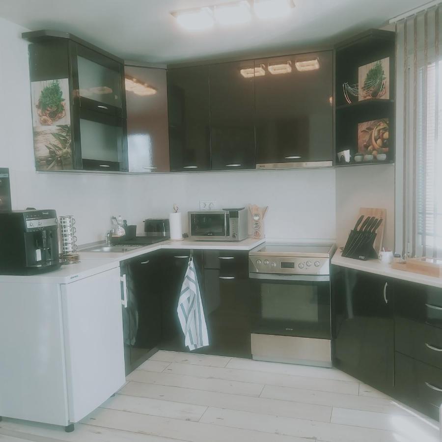 Saint Nicholas Varna Lovely 2 Bedroom Apartment With Sunny Garden Eksteriør billede