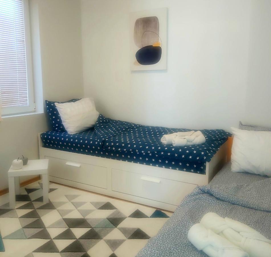 Saint Nicholas Varna Lovely 2 Bedroom Apartment With Sunny Garden Eksteriør billede